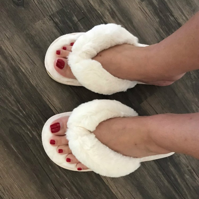 Designer Flip Flops Women Flat Slippers Women Indoor Home Slippers Ladies House Shoes Thick Fluff Warm Slipper Soft Cotton Shoes